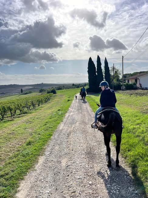 Horseback Ride in Tuscany with Lunch in da Vinci’s Land - What the Small Group Changes