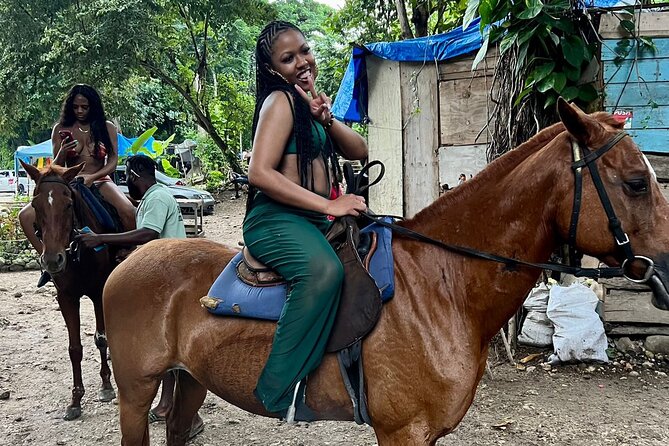 Horseback Riding Adventure in Jamaica - Getting Comfortable With the Horses