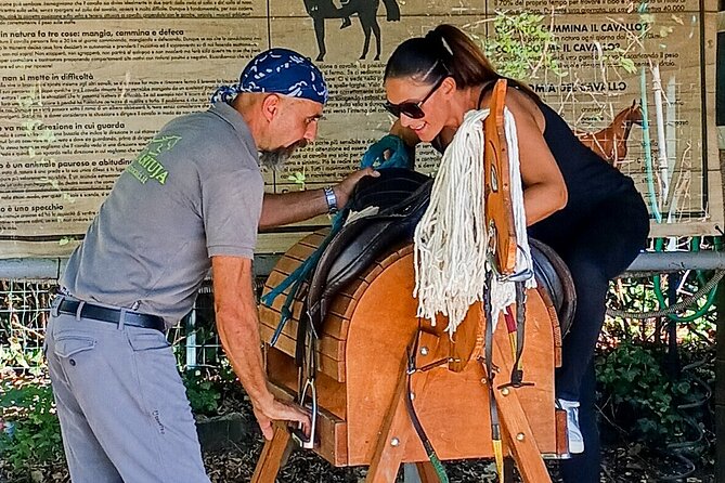 Horseback riding and aperitif 2 hours for beginners - The old path to Nicosia and the Certosa area