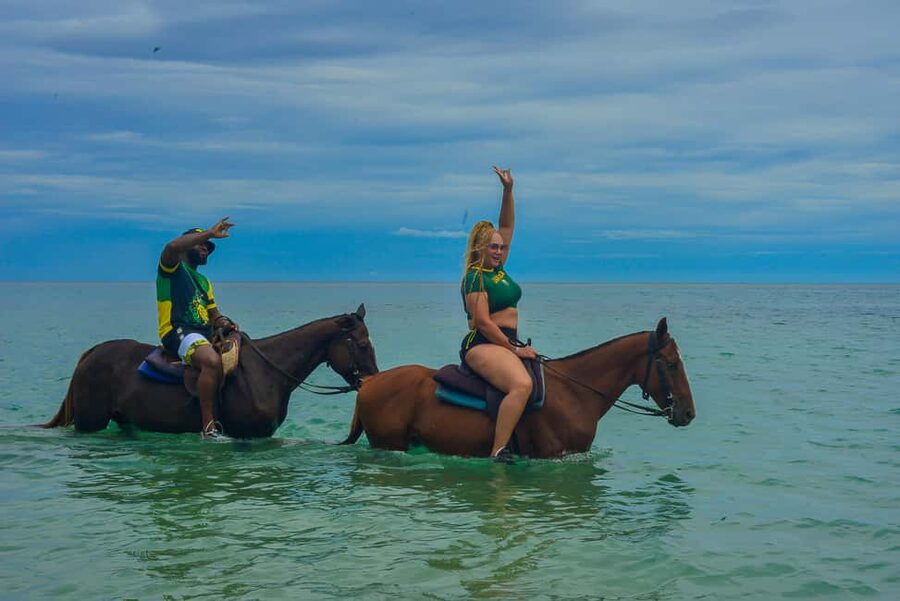 Horseback Riding and Dunn's River Falls Combo Tour - What to bring and what to leave behind