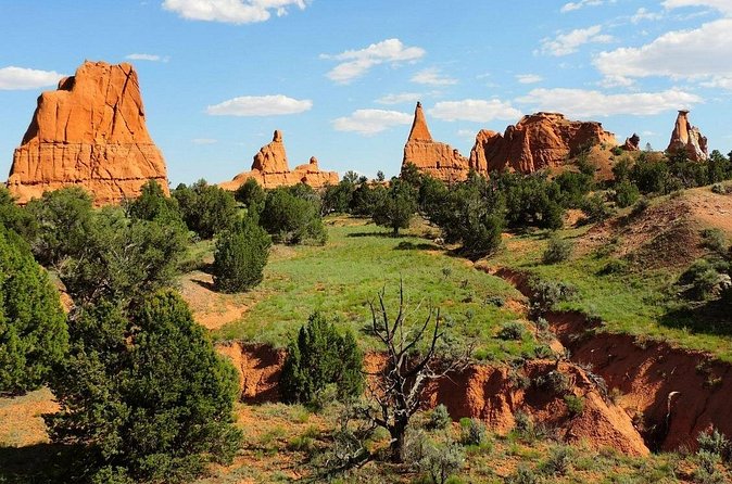 Horseback Riding Experience through Kodachrome with a Guide - Why the small group improves the experience