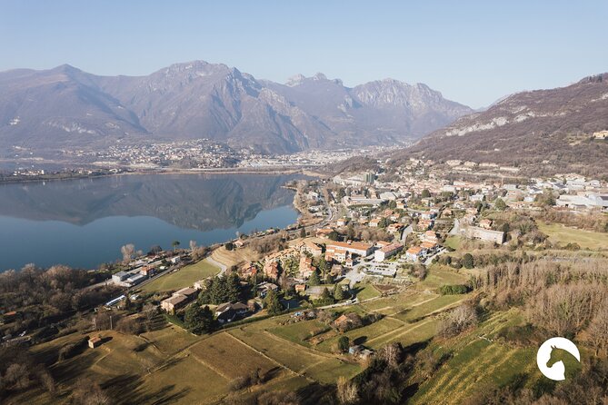 Horseback riding for experts between the lake and the mountains - Lake Annone and the second two-hour ride
