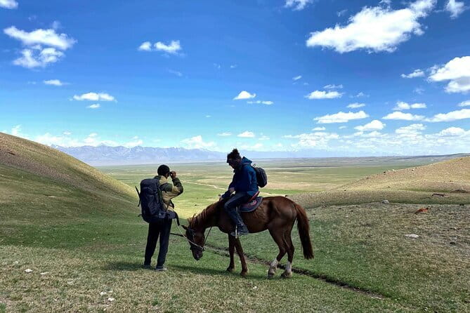 Horseback Riding in Alay Valley - Day one: Sary-Mogol to Tulpar-Kol Lake