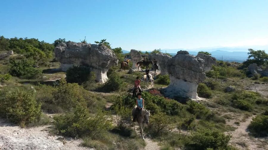 Horseback riding in Provence Luberon - Why this Luberon ride is worth your time