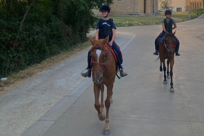 Horseback riding in the hills of Montepulciano in Tuscany - What makes the private format valuable