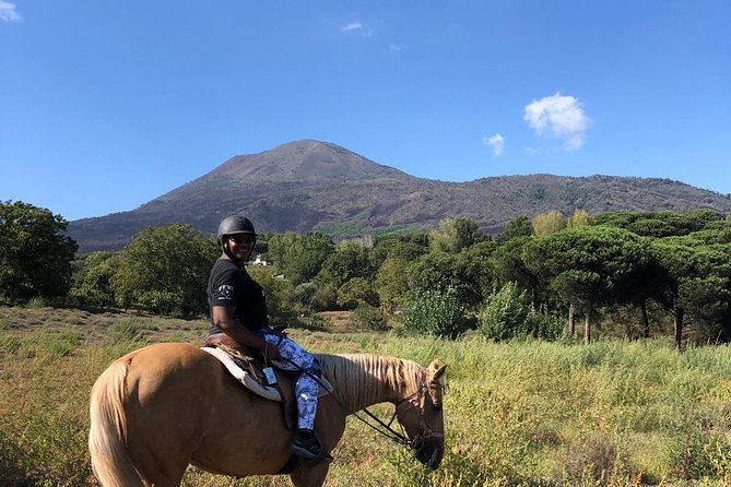 Horseback Riding on Vesuvius - Why this works so well for first-time riders