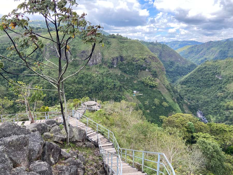 Horseback Riding Tour and visit to Tablón, Chaquira, Pelota - Choosing the right guide and language