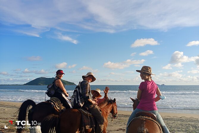 Horseback Riding Zihuatanejo - Playa La Ropa gives the ride its scenic start