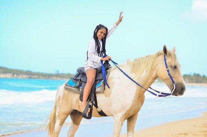HorseBack Rinding to Macao Beach - The Route: Scenic Beach Ride or Simple Access Road?