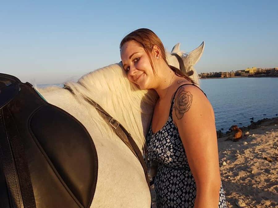 Hurghada: Desert and Sea Horseback Riding Tour with Transfer - Returning to the Stable