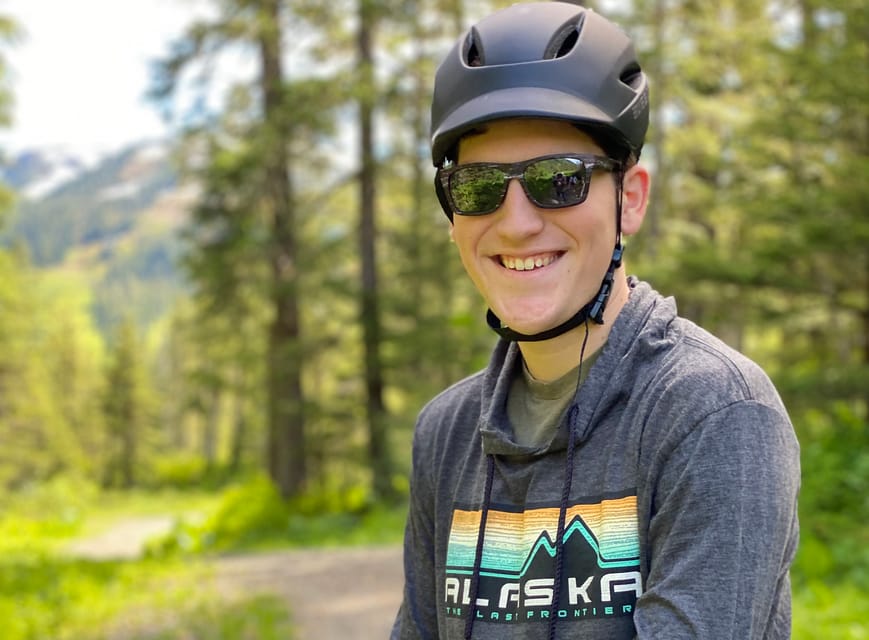Juneau: Alpine Wilderness Trail Ride - Local stories, eagle calls, and a shared snack
