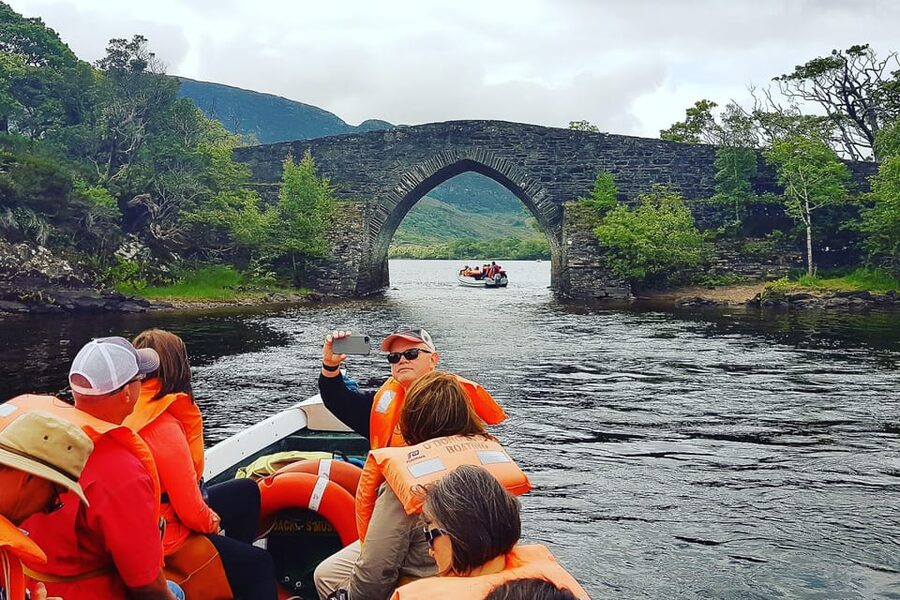 Killarney: Gap of Dunloe Pony, Trap & Traditional Boat Tour - Key points to know before you book