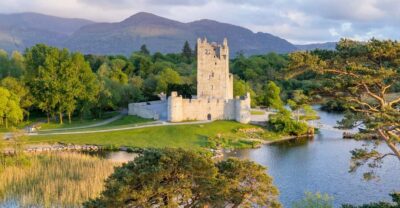 Killarney: Gap of Dunloe Pony, Trap & Traditional Boat Tour