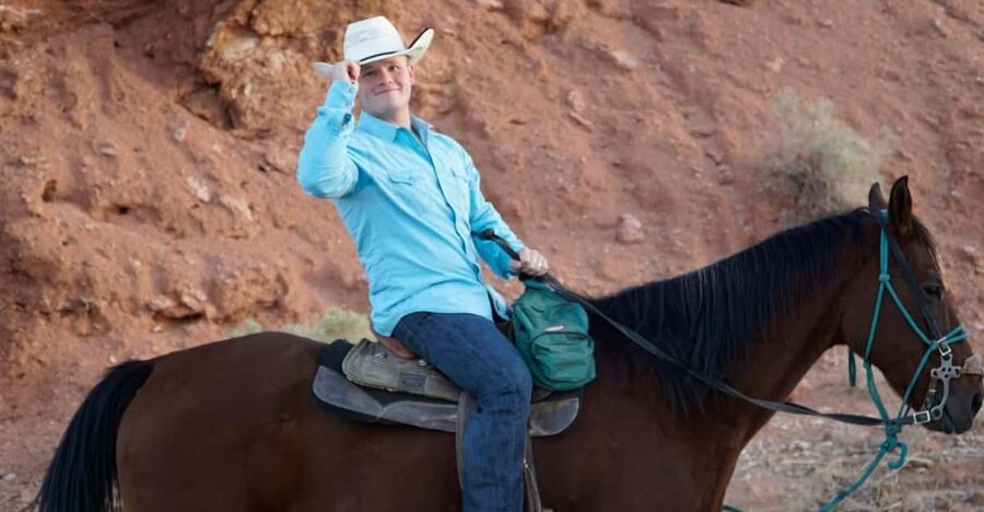 Las Vegas: Horseback Riding Tour with Lunch - Cowboy Breakfast Before the Ride
