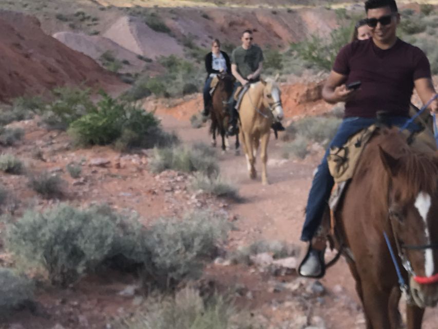 Las Vegas: Horseback Riding with Breakfast - Clothing, weather, and practical comfort