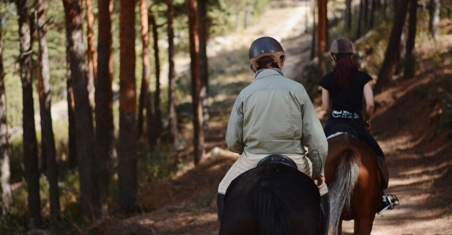 Madrid: Horse Riding in Sierra del Guadarrama National Park - Getting ready for a two-hour trail ride
