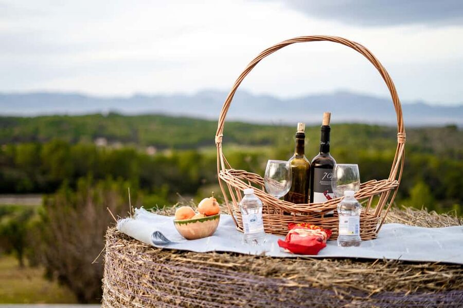 Mallorca: Sunset Horseback Ride with Drinks - Why the Randa Valley makes a fine sunset setting
