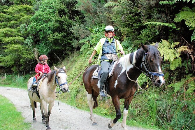 Matakana Art & Horse Riding Experience Private Tour From Auckland - One hour on horseback near Warkworth
