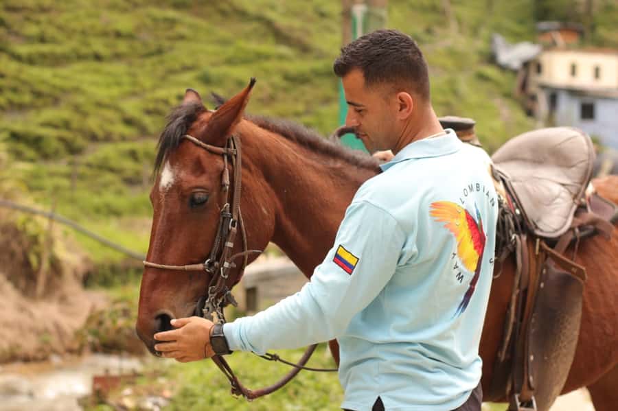 Medellin: Horseback Riding in the Medellin Mountains - Two hours through Antioquia’s green hills