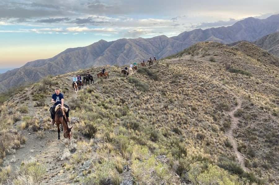 Mendoza: Sunset Horse Back Riding in the Mountains and BBQ - Key points to know before you book