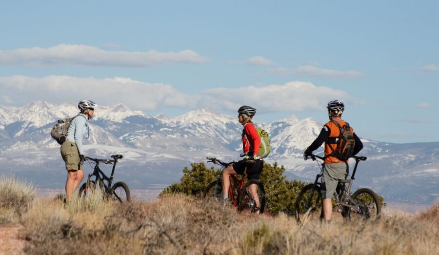 Moab: Dead Horse Point Singletrack Mountain Biking Tour - Key Points At a Glance