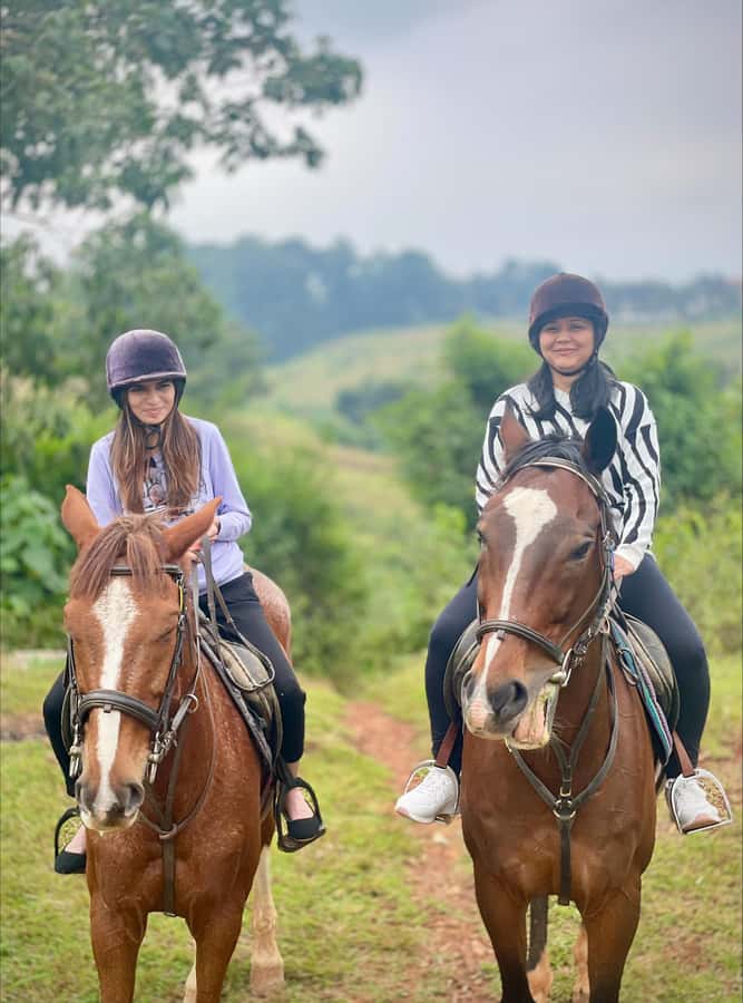 Nairobi: Horseback Riding Tour Through Maize Plantation - Starting at New Muthaiga’s riding stables