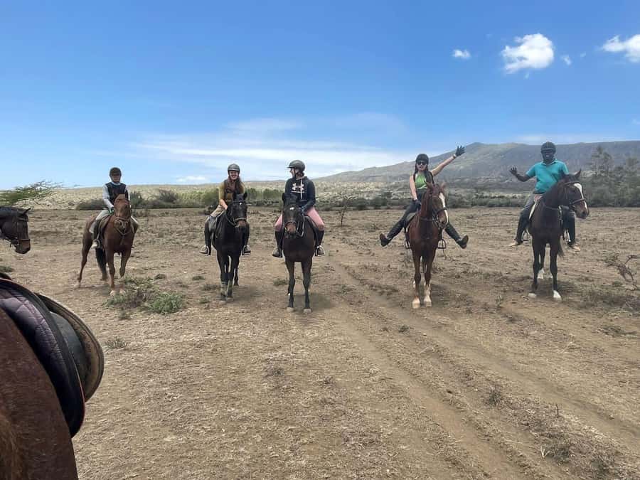 Nairobi: Horseback Riding Tour Through Maize Plantation - What the $90 price includes