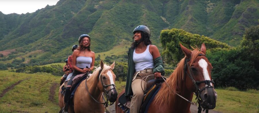 Oahu: Kualoa Hills and Valleys Horseback Riding Tour - My booking advice