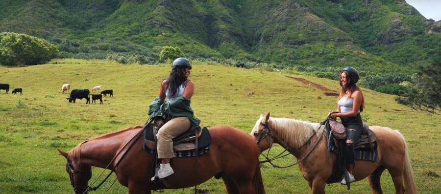 Oahu: Kualoa Hills and Valleys Horseback Riding Tour - Learning about the Hawaiian paniolo tradition