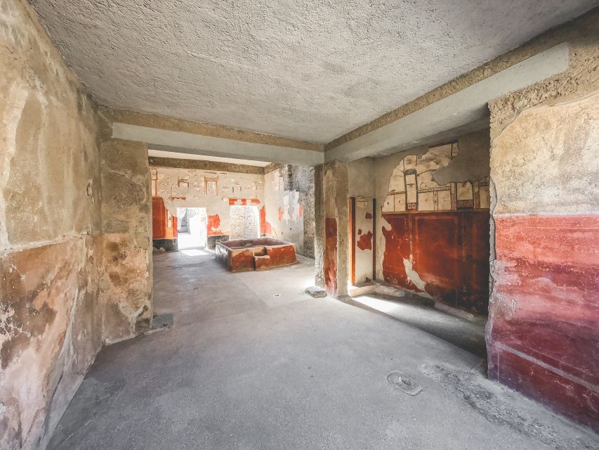 Pompeii: Ruins Tour and Mount Vesuvius Horseback Ride - Two hours inside Pompeii