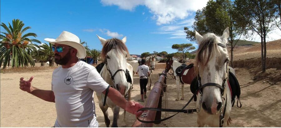 Porto Santo Island: Horse Riding - Meeting the horses and getting ready