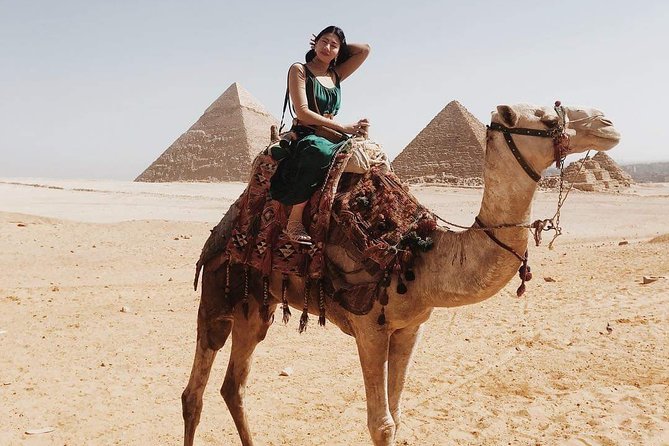 Private Camel or Horse Ride around the Giza Pyramids - Bedouin tea and the small local touches