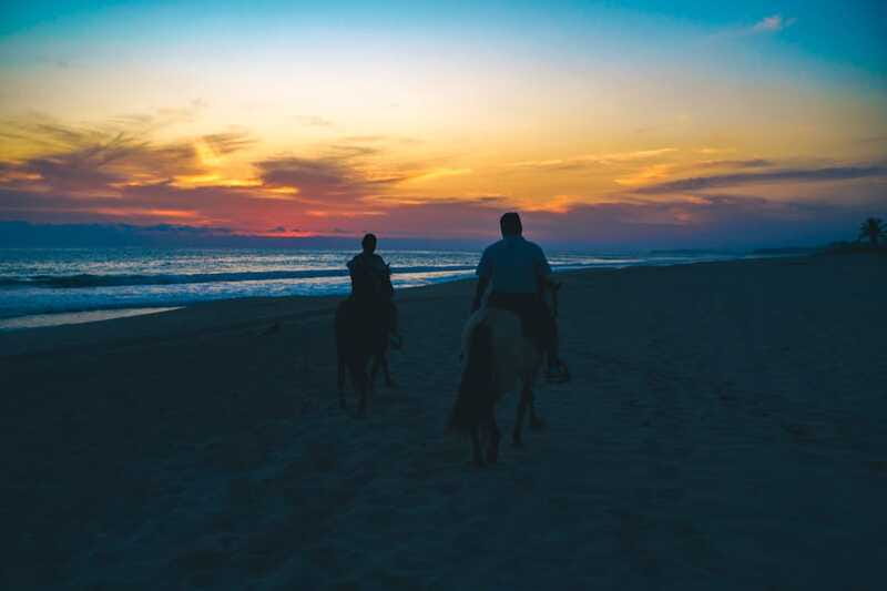 Puerto Escondido: Sunset Horse Back Riding Tour - Who will enjoy this ride most