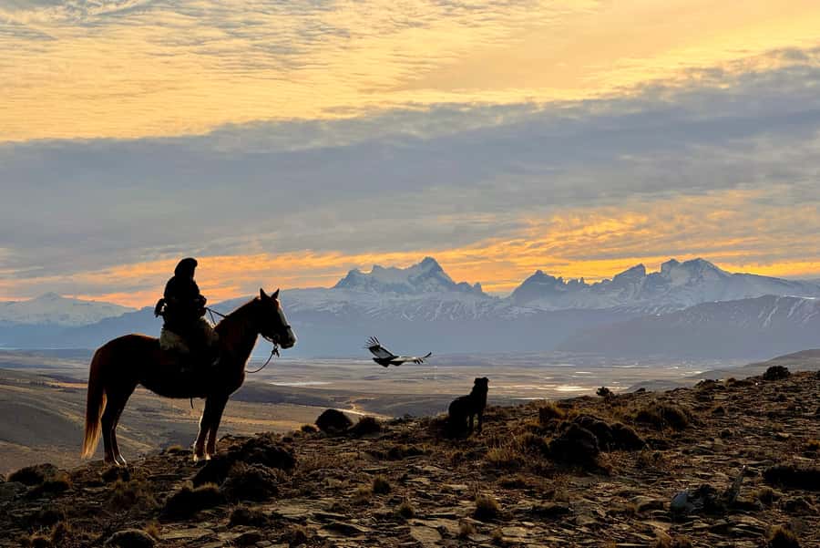 Puerto Natales: Full Day Horse Riding to the Mountains - What to wear and bring