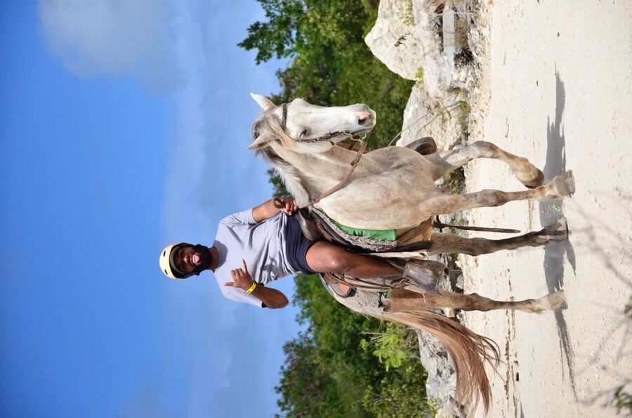 Punta Cana: Bávaro Adventure Park Horse Riding & Waterfalls - Practical preparation for a smoother visit