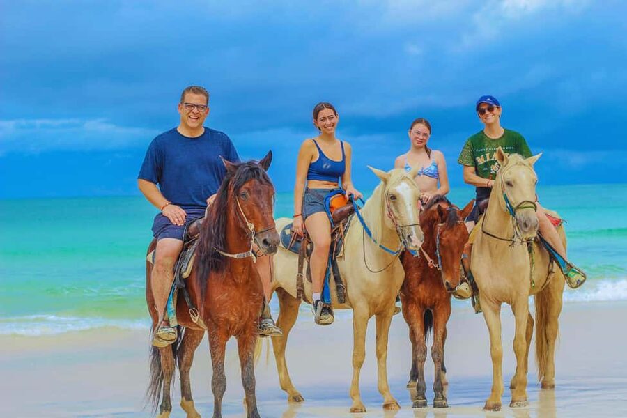 Punta Cana Horseback riding & Sunset + beach + free pick-up - Pickup from Punta Cana resorts and the long road to Macao