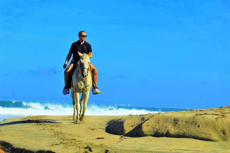 Punta de Mita/Sayulita: Horseback Riding Tour - Higuera Blanca brings the local side of the route