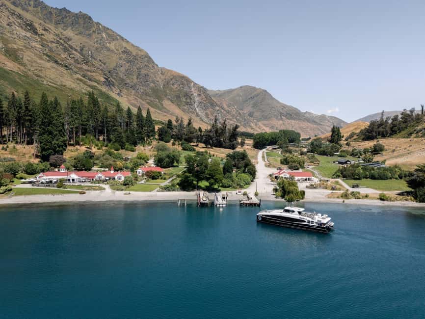 Queenstown: Walter Peak Horse Trek & Queenstown Lake Cruise - Scones, muffins, and a quiet farm break
