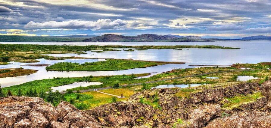 Reykjavik: Golden Circle tour, Crater & Icelandic Horses - Geysir and Strokkur: one name, two geysers