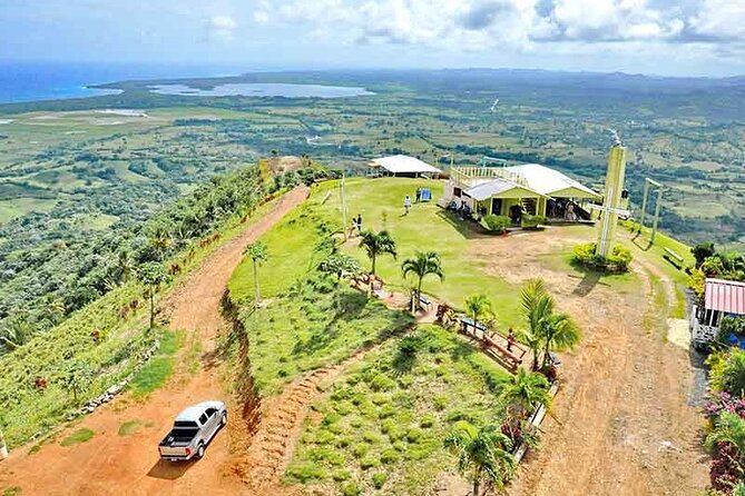 Round Mountain + Beach + Horse + Lunch - A typical Dominican lunch on the mountain