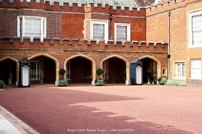 Royal London: Private Half-Day Tour with Horse Guards Parade - How much value do you get for $245?