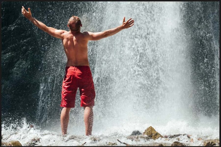 Salto La Jalda: Leaping La Jalda Hiking or Horse Riding Tour - Who should book this experience?