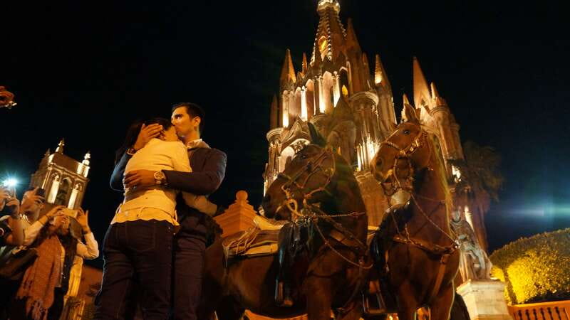 San Miguel: Romantic Horseback Riding at Sunset - Horse care and the quality of the staff