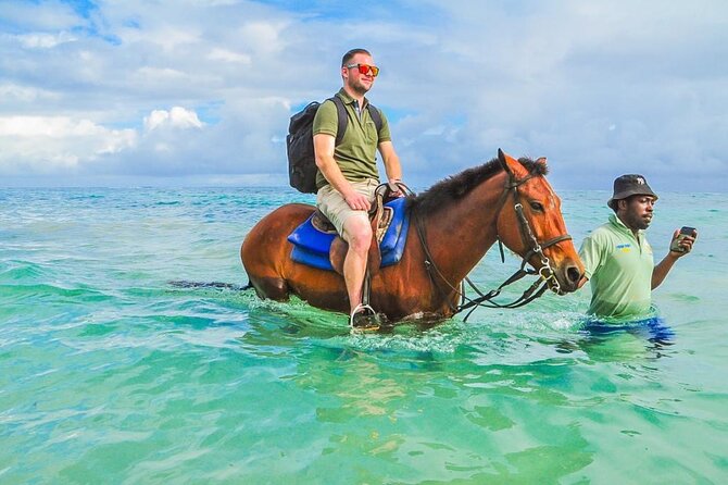 Shared Tour in Ocho Rios with Horseback Riding and Swimming - A gentle start on horseback