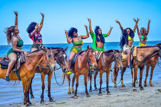 Shared Tour in Ocho Rios with Horseback Riding and Swimming - The main event: horses in the ocean