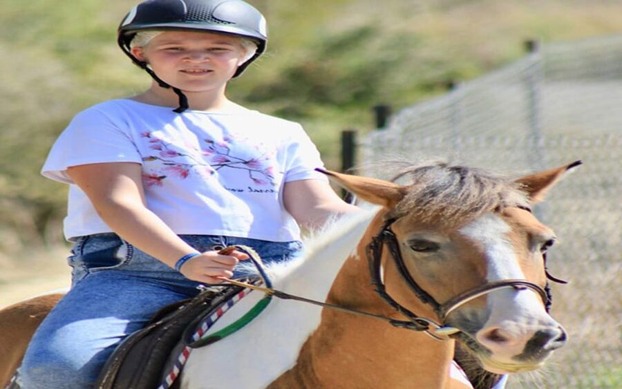 Side: Horse Safari Tour - Riding Through the Taurus Mountain Foothills
