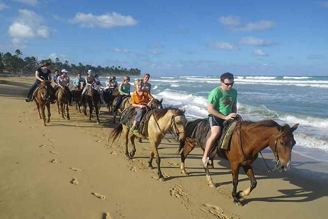 Sunset beach horsebackriding Punta Cana - Will you see a Punta Cana sunset?