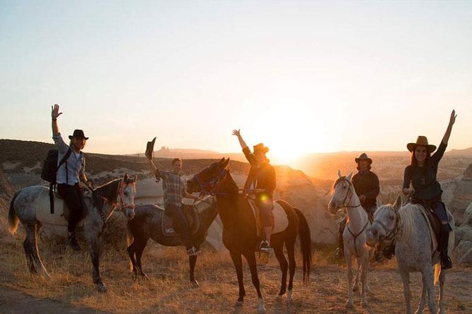 Sunset Horse Back Riding tour - Hotel pickup makes the timing easier