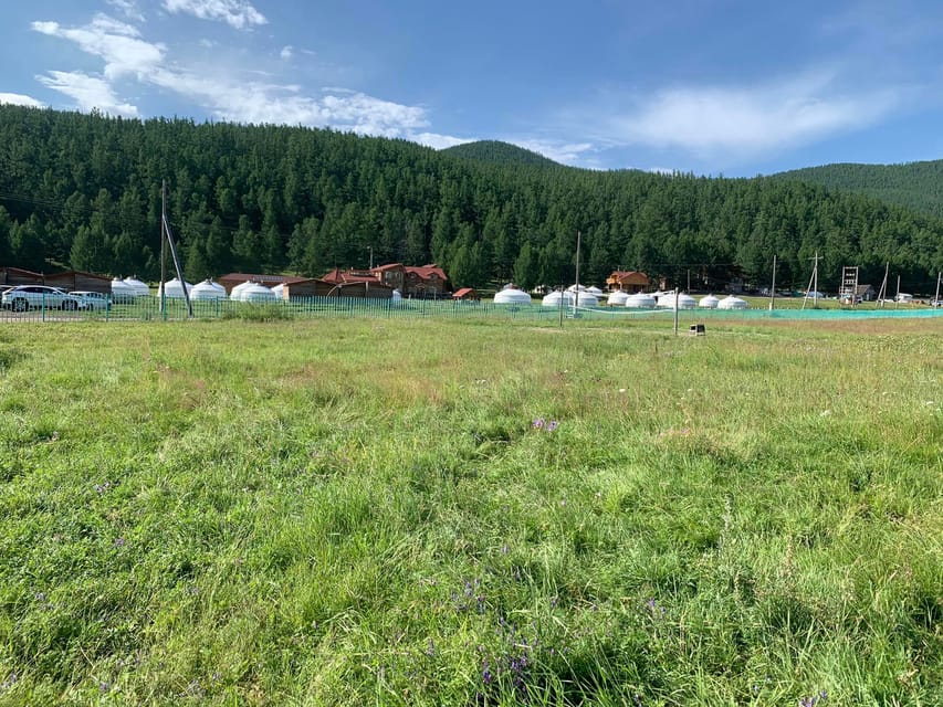 Terelj National Park: Tour with horse riding and hiking - Horse riding with a Mongolian horse