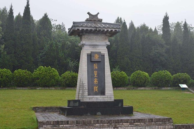 Terra-Cotta Warriors & Horses Essential Full Day Tour from Xi'an - Hotel pickup is convenient, with one warning